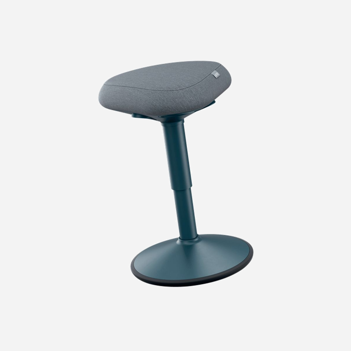 Tabouret ergonomique Leitz Ergo Active 65440089 forme selle réglable 47-64cm mousse double densité gris avec base antidérapante - Le tabouret ergonomique Leitz Ergo Active 65440089 transforme votre posture de travail grâce à une conception innovante développée en collaboration avec l'Institut pour la santé et l'ergonomie (IGR). Sa forme en selle triangulaire répartit uniformément le poids sur le bassin, encourageant naturellement une position assise plus droite et réduisant les tensions dorsales. L'assise de 9 cm en mousse double densité combine un support ergonomique ferme au centre et un rembourrage souple sur les contours, minimisant la pression sur les cuisses et les jambes. Cette technologie offre un confort optimal que vous soyez en position penchée ou complètement assis, pour des sessions de travail prolongées sans inconfort. La base arrondie constitue un atout majeur : elle encourage le mouvement actif par des pivotements et balancements naturels pendant que vous travaillez. Ces micro-mouvements renforcent la musculature dorsale et préviennent les courbatures liées à l'immobilité prolongée. Le réglage en hauteur s'effectue facilement via un bouton sous l'assise, offrant une amplitude de 17 cm (47 à 64 cm) pour s'adapter à toutes les morphologies et configurations de bureau. Avec ses 5,1 kg et sa poignée de transport intégrée, ce tabouret se déplace aisément d'une pièce à l'autre. La base en caoutchouc antidérapante garantit la stabilité tout en protégeant vos sols. Engagement environnemental : la housse est fabriquée à partir de matériaux 100% recyclés. Certifié TÜV et garanti 5 ans, le Leitz Ergo Active supporte jusqu'à 110 kg. Solution idéale pour les environnements de travail modernes privilégiant le bien-être et la productivité, il s'intègre parfaitement dans une démarche d'aménagement ergonomique du poste de travail.
