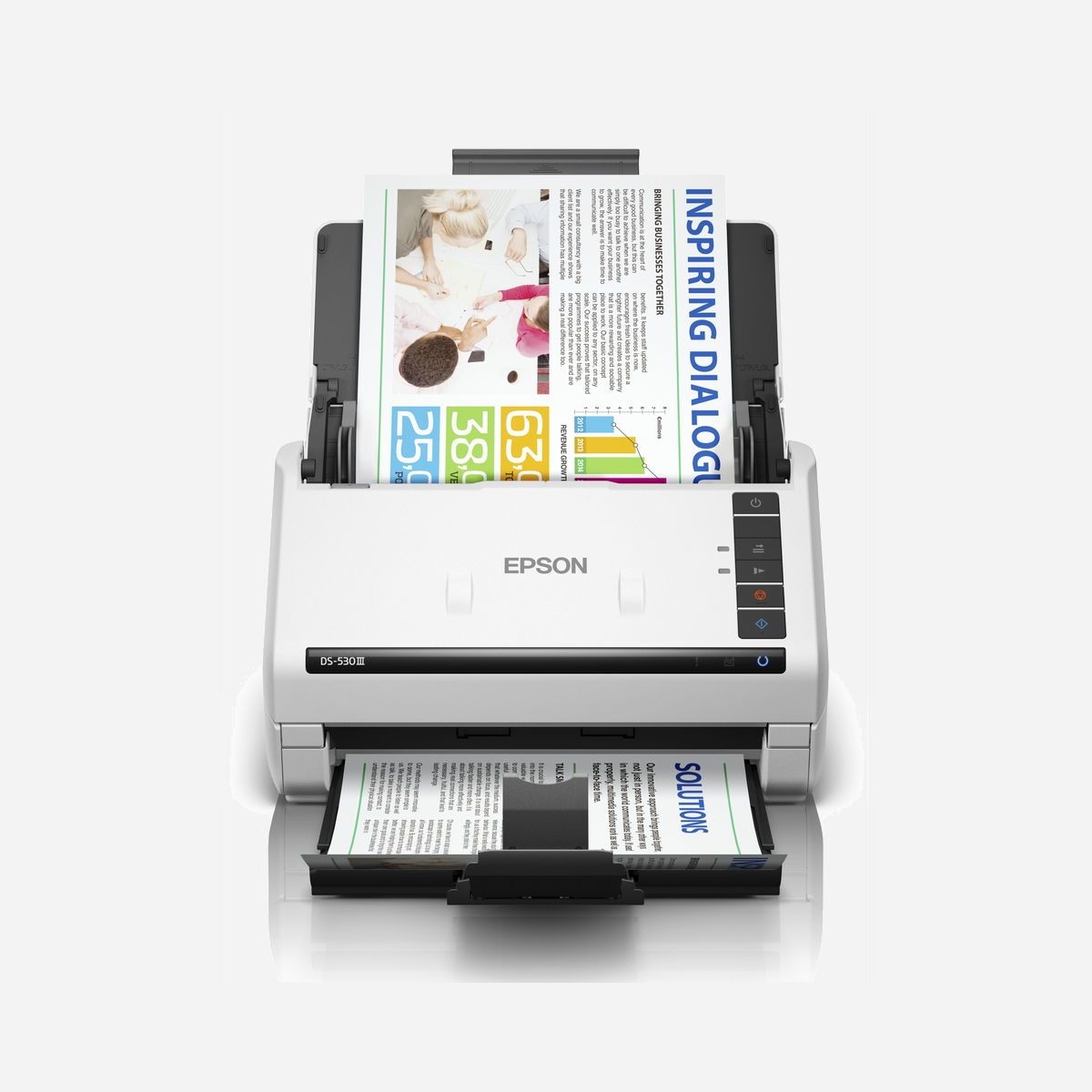 Scanner Epson WorkForce DS-530III A4 600x600 DPI alimentation feuille à feuille 60 feuilles CIS ReadyScan LED blanc - Le scanner Epson WorkForce DS-530III représente la solution idéale pour les entreprises et services administratifs recherchant productivité et fiabilité dans la numérisation quotidienne de documents. Conçu pour un usage professionnel intensif, ce modèle à alimentation feuille à feuille traite jusqu'à 6500 pages par jour. Avec sa vitesse de numérisation de 40 pages par minute en couleur comme en noir et blanc, ce scanner optimise considérablement vos flux documentaires. Le chargeur automatique de 60 feuilles vous permet de traiter des lots importants sans intervention manuelle, tandis que la fonction recto verso automatique divise par deux le temps de numérisation des documents double face. La technologie de capteur CIS associée à la source lumineuse ReadyScan LED garantit une qualité d'image exceptionnelle avec une résolution optique de 600 x 600 DPI. Le scanner gère une grande variété de supports, des cartes de visite aux documents A4, avec des grammages allant de 27 à 413 g/m². Le capteur à ultrasons détecte intelligemment les doubles alimentations pour éviter toute perte de données. L'intégration dans votre environnement de travail est simplifiée grâce à la connectivité USB 3.2 Gen 1 et la compatibilité étendue avec Windows 11, macOS et Linux. La fonction OCR intégrée convertit vos documents en fichiers éditables dans de nombreux formats, dont PDF, DOCX, XLSX et PPTX. Vous pouvez numériser directement vers e-mail, FTP, cloud ou dossiers réseau pour une diffusion immédiate. Compact et silencieux avec seulement 48 dB en fonctionnement, le DS-530III s'intègre discrètement dans tout environnement de bureau tout en offrant une efficacité énergétique remarquable avec une consommation de 13W en fonctionnement.