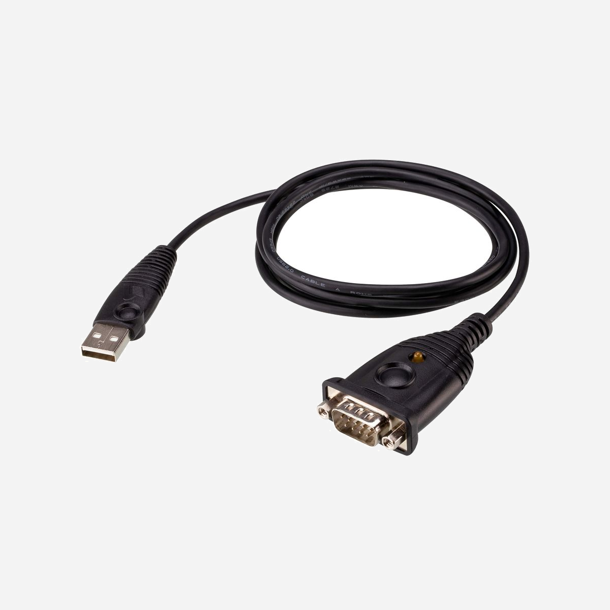 Câble adaptateur ATEN UC232AF USB Type-A vers RS-232 DB9 1.2m noir pour conversion série - L'adaptateur ATEN UC232AF constitue la solution professionnelle pour connecter vos équipements série RS-232 DB9 à vos ordinateurs modernes équipés uniquement de ports USB Type-A. Ce câble de conversion de 1,2 m répond aux besoins des environnements industriels, des infrastructures réseau et des systèmes de gestion technique du bâtiment. Compatible avec Windows, Mac et Linux, cet adaptateur garantit une intégration immédiate dans votre parc informatique existant sans installation complexe. Les voyants LED intégrés permettent un diagnostic visuel instantané de l'activité de transmission, facilitant ainsi le dépannage et la maintenance. Conçu pour les environnements professionnels exigeants, l'UC232AF fonctionne dans une plage de température de 0 à 40°C et supporte jusqu'à 80% d'humidité relative. Son boîtier plastique compact (65,9 x 34 x 16 mm) et son poids plume de 60 g en font un accessoire facilement transportable pour les interventions sur site. Les applications typiques incluent la configuration de commutateurs réseau, la maintenance d'équipements industriels, la gestion de systèmes UPS, le paramétrage de centrales d'alarme ou encore la connexion à des automates programmables. Pour les techniciens et administrateurs système, cet adaptateur élimine la contrainte des anciens ports série tout en préservant la compatibilité avec l'équipement existant. La marque ATEN, référence mondiale en solutions de connectivité professionnelle, garantit la fiabilité et la durabilité nécessaires aux usages intensifs en entreprise.