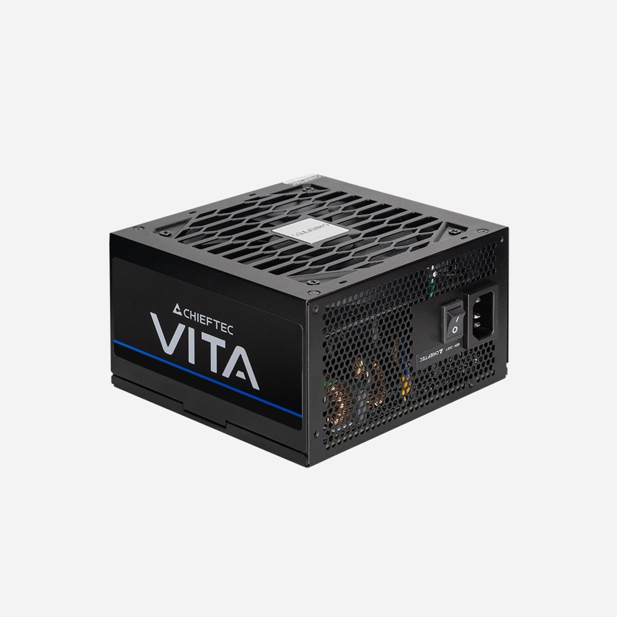 Alimentation Chieftec Vita BPX-650-S 650W ATX 24-pin 80 PLUS Bronze avec câble carte-mère 65cm et refroidissement actif noir - L'alimentation Chieftec Vita BPX-650-S constitue une solution fiable et performante pour équiper vos configurations professionnelles et stations de travail. Avec sa puissance de 650W certifiée 80 PLUS Bronze, elle garantit un rendement énergétique optimisé tout en réduisant vos coûts d'exploitation et votre empreinte environnementale. Cette alimentation au format ATX répond aux besoins des configurations modernes exigeantes. Son rail +12V délivrant jusqu'à 54,1A assure une alimentation stable pour les processeurs récents et cartes graphiques performantes. Le connecteur 24-pin ATX avec câble de 65cm facilite l'installation dans la plupart des boîtiers, tandis que les 2 connecteurs PCI Express 6+2 broches et 2 connecteurs EPS permettent d'alimenter les composants gourmands en énergie. La connectique généreuse comprend 6 câbles SATA et 2 connecteurs Molex, idéale pour les configurations multi-disques et périphériques variés. Le système de protection intégré sécurise votre investissement matériel contre les surtensions, surintensités, courts-circuits, surchauffes et sous-tensions. Son refroidissement actif assure une dissipation thermique efficace même en charge soutenue, garantissant stabilité et longévité. La compatibilité universelle avec les tensions d'entrée de 100 à 240V facilite son déploiement dans tous vos sites, quelle que soit leur localisation géographique. Compacte et robuste, cette alimentation Chieftec représente un choix judicieux pour vos projets d'assemblage ou de renouvellement de parc informatique, alliant performance, fiabilité et rapport qualité-prix maîtrisé.