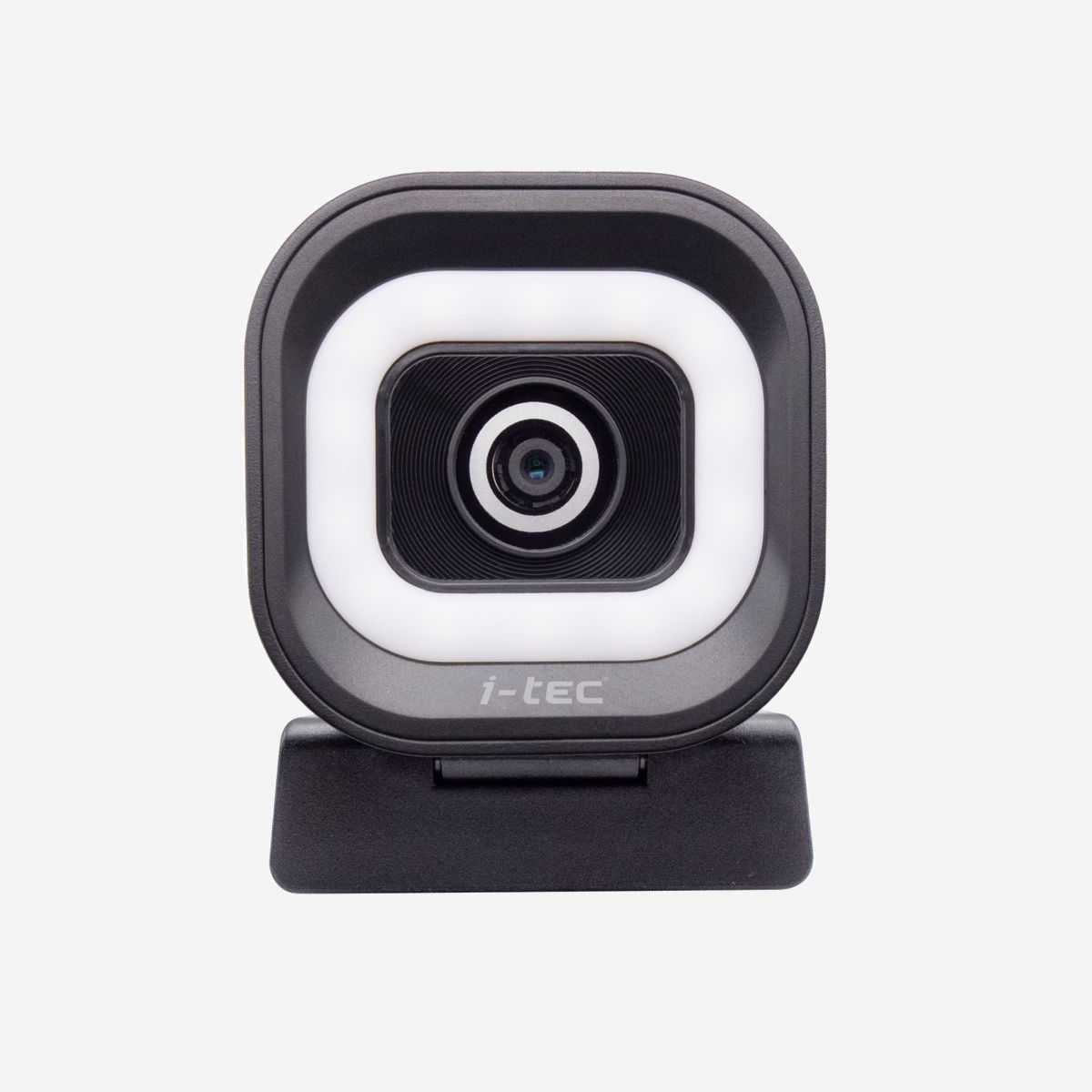 Webcam i-tec SOLOMON 700 STREAM 4K 60fps autofocus PDAF anneau lumineux LED réglable microphones stéréo - La i-tec SOLOMON 700 STREAM s'impose comme la webcam professionnelle de référence pour tous les créateurs de contenu et professionnels exigeants. Avec sa résolution 4K et sa fluidité exceptionnelle de 60 images par seconde en Full HD, elle garantit une qualité d'image irréprochable pour vos streams, webinaires et visioconférences. Son autofocus PDAF à détection de phase constitue un atout majeur : fini l'effet de pompage disgracieux, la mise au point reste nette et stable même lors de vos mouvements. Le système d'optimisation automatique de l'image ajuste en temps réel l'exposition, la balance des blancs et les niveaux de noir, vous assurant un rendu professionnel sans intervention manuelle. L'anneau lumineux LED intégré et réglable élimine le besoin d'investir dans un éclairage externe coûteux. Vous bénéficiez d'un éclairage optimal en toutes circonstances, valorisant votre image de marque lors de vos interventions. La polyvalence est au rendez-vous avec la prise en charge des formats 16:9 et 9:16, répondant aux exigences des plateformes modernes comme les réseaux sociaux verticaux. Les deux microphones stéréo intégrés captent votre voix jusqu'à 3 mètres, offrant une solution audio-vidéo complète. Compacte et légère avec ses 80 grammes, cette webcam Plug and Play se fixe aisément sur votre écran ou sur un trépied standard grâce à son filetage 1/4". Son capteur 8,29 MP et son angle de vue de 81° couvrent parfaitement votre espace de travail. Idéale pour les formateurs, streamers, consultants et entreprises recherchant une solution professionnelle immédiatement opérationnelle.
