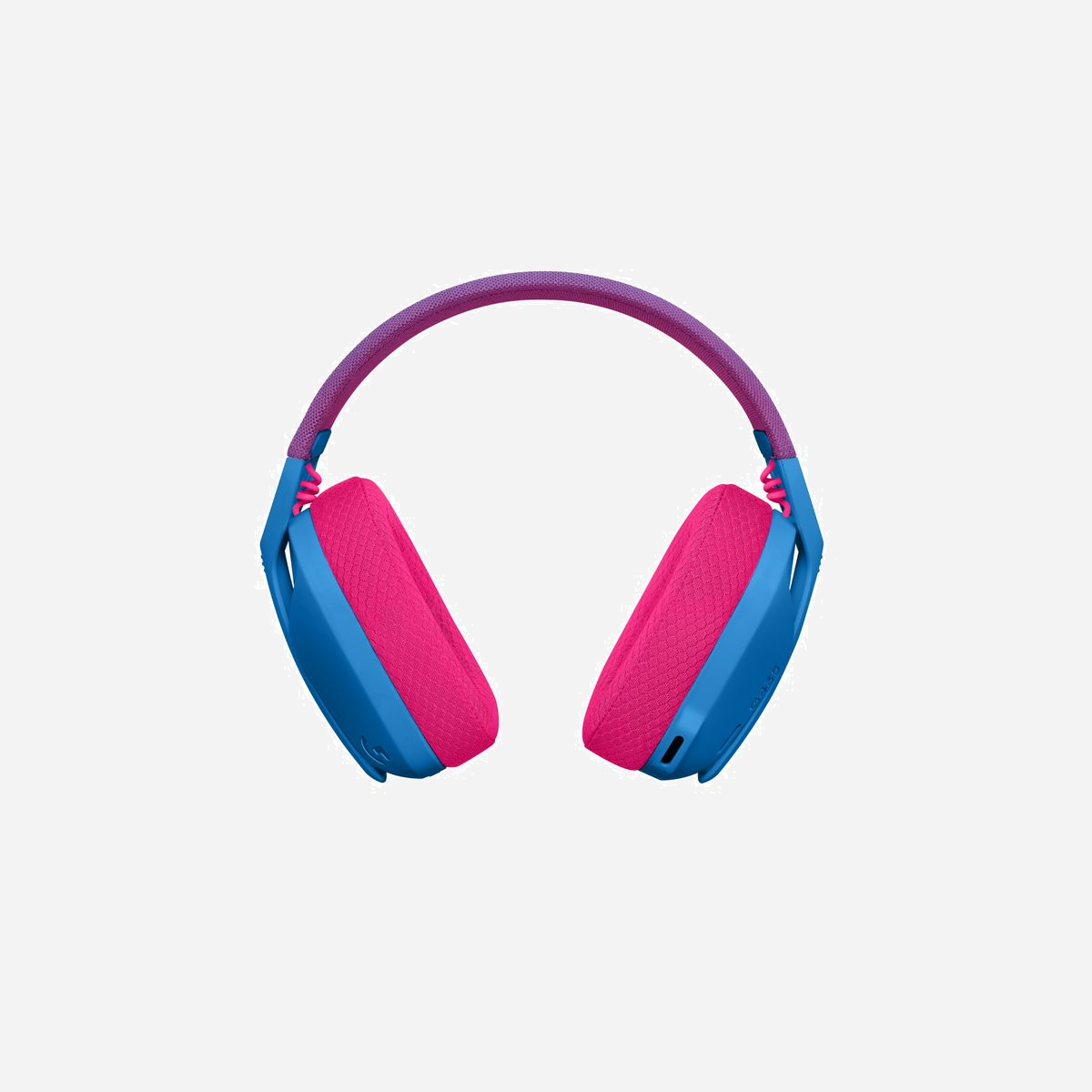 Casque gaming sans fil Logitech G G435 Bluetooth 20-20000Hz portée 10m 165g bleu - Le Logitech G G435 redéfinit l'expérience gaming mobile grâce à sa conception ultra-légère de seulement 165 grammes. Ce casque sans fil offre une liberté de mouvement totale avec une double connectivité : technologie LIGHTSPEED 2.4 GHz pour une latence minimale sur PC et consoles PlayStation, et Bluetooth pour vos sessions nomades sur smartphone ou tablette. Conçu pour les longues sessions de jeu, le G435 délivre une autonomie exceptionnelle de 18 heures en lecture continue. Sa recharge rapide via USB Type-C vous permet de reprendre rapidement vos parties. Les transducteurs de 40 mm reproduisent fidèlement la bande passante 20-20000 Hz, tandis que la compatibilité Dolby Atmos enrichit votre immersion sonore avec un positionnement audio spatial précis. La protection auditive est intégrée avec un limiteur à 83,1 dB, préservant votre confort sur la durée. Le système de double microphone avec technologie BeamForming garantit une communication claire, certifié Discord pour vos échanges en équipe. Les commandes tactiles sur écouteur permettent un contrôle intuitif du volume et du micro sans quitter le jeu. Compatible Windows, macOS, PlayStation 4 et 5, ce casque s'adapte à votre écosystème gaming. Sa fabrication intègre 22% de matériaux recyclés, reflétant un engagement environnemental concret. Le récepteur USB Type-A fourni assure une installation plug-and-play immédiate, avec une portée sans fil de 10 mètres pour rester connecté en toute liberté.