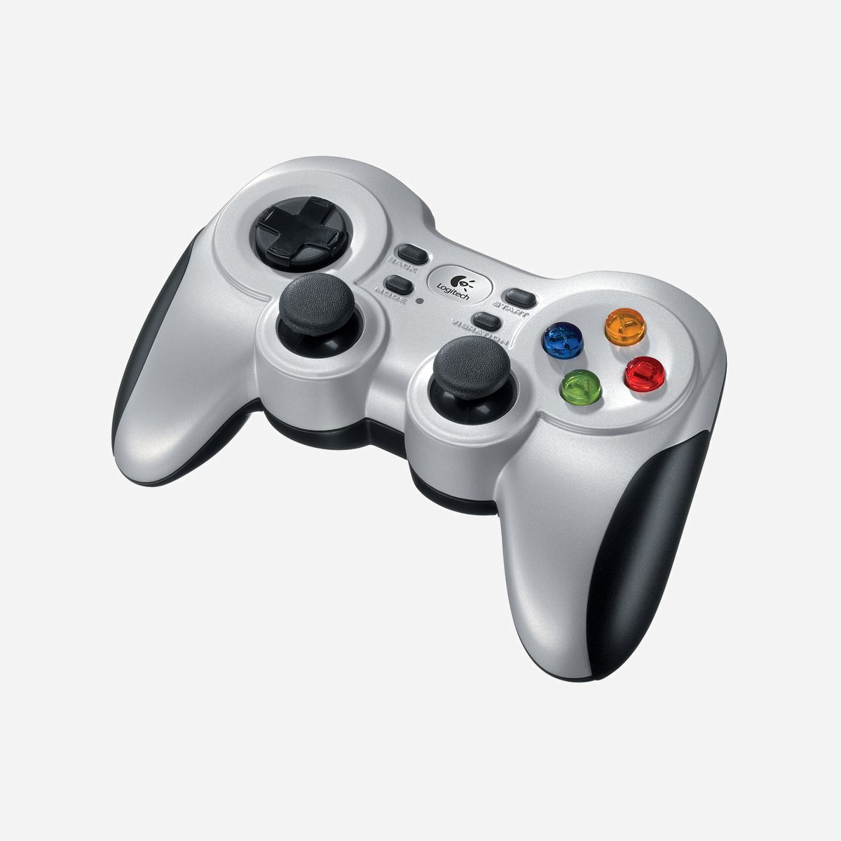 Manette de jeu sans fil Logitech G F710 2.4GHz avec double retour de vibrations et nano-récepteur USB - La manette sans fil Logitech G F710 offre une expérience de jeu PC complète et immersive, combinant la liberté du sans-fil avec le confort d'un contrôleur de console traditionnel. Grâce à sa connexion sans fil 2.4GHz stable et réactive jusqu'à 10 mètres, vous profitez d'une totale liberté de mouvement sans compromis sur la précision. Le nano-récepteur USB ultra-compact se fait oublier une fois branché et garantit une transmission rapide des données sans latence ni interférence. Le double retour de vibrations vous plonge au cœur de l'action en restituant fidèlement chaque impact, collision et explosion. Cette immersion tactile transforme vos sessions de jeu en expériences sensorielles intenses et réalistes. La disposition familière des commandes, inspirée des contrôleurs de console, permet une prise en main immédiate sans période d'adaptation. La croix multidirectionnelle à conception flottante améliore la réactivité lors des changements de direction rapides, tandis que le revêtement en caoutchouc assure un confort optimal même durant les sessions prolongées. Compatible avec une large gamme de jeux PC, de Windows XP à Windows 7 et versions ultérieures, la F710 s'adapte aussi bien aux classiques qu'aux titres récents. Le logiciel Profiler inclus permet de programmer les boutons pour émuler les commandes clavier et souris, garantissant ainsi la compatibilité même avec les jeux ne prenant pas nativement en charge les manettes. Livrée avec deux piles AA, un câble d'extension USB et son nano-récepteur, cette manette est prête à l'emploi dès le débranchement. Une solution complète pour transformer votre PC en véritable console de jeu.
