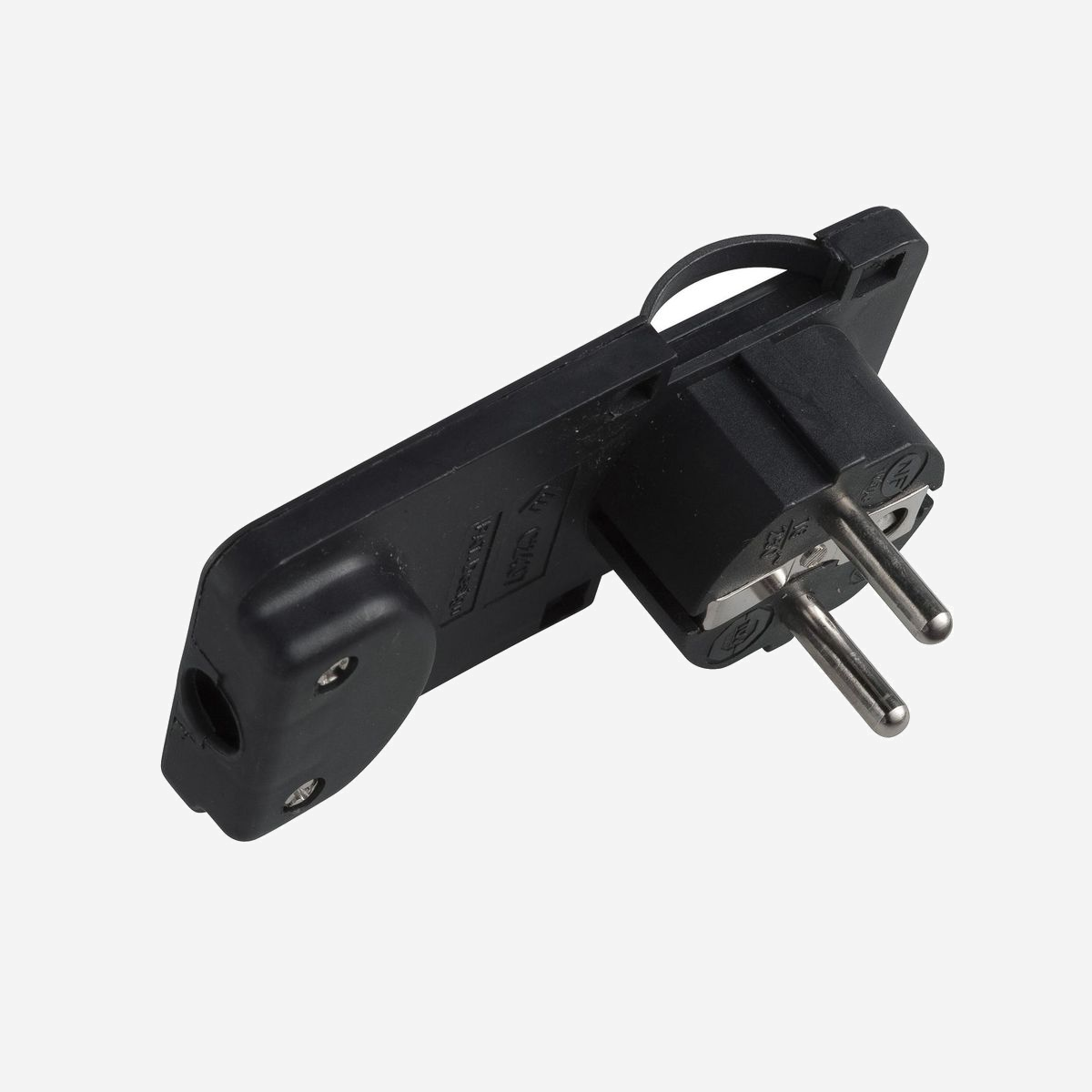 Adaptateur prise d'alimentation Microconnect PESCHPLUG-B Type F Schuko coudé noir pour espaces restreints - L'adaptateur coudé Microconnect PESCHPLUG-B Type F Schuko représente la solution idéale pour optimiser vos installations électriques dans les environnements professionnels où chaque centimètre compte. Son design coudé à 90 degrés réduit considérablement l'encombrement des câbles, permettant de positionner vos équipements au plus près des murs et derrière les meubles sans contrainte. Conçu pour répondre aux exigences des environnements B2B, cet adaptateur supporte une intensité de 16 A sous 230 V, compatible avec l'ensemble de vos équipements informatiques et électroniques professionnels. Sa conception mâle/femelle permet une connexion directe et sécurisée, conforme aux normes européennes Type F Schuko. Les bénéfices concrets pour votre entreprise sont multiples. Dans les salles serveurs, bureaux partagés ou espaces de coworking, il libère un espace précieux en éliminant la saillie des câbles traditionnels. Vous gagnez en flexibilité d'aménagement tout en maintenant une installation électrique propre et professionnelle. Son format compact facilite également le déploiement dans les configurations difficiles d'accès. La finition noire sobre s'intègre discrètement dans tous les environnements professionnels. Avec seulement 40 grammes, cet adaptateur se manipule aisément lors des installations ou réorganisations de postes de travail. Microconnect capitalise sur plus de 20 ans d'expertise dans les solutions de connectivité professionnelle, garantissant une qualité de fabrication éprouvée et une fiabilité à long terme pour vos infrastructures électriques.