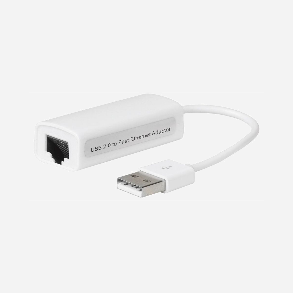 Adaptateur réseau Microconnect USBETHW USB 2.0 vers Ethernet RJ45 10/100 Mbps blanc compact pour ordinateur portable - L'adaptateur réseau Microconnect USBETHW représente la solution idéale pour les environnements professionnels nécessitant une connectivité réseau fiable et stable. Conçu pour transformer un simple port USB 2.0 en connexion Ethernet RJ45, cet adaptateur répond aux besoins des entreprises confrontées à des infrastructures Wi-Fi saturées ou à des exigences de sécurité réseau renforcées. Dans un contexte professionnel où la stabilité de connexion est critique, cet adaptateur offre une alternative performante au sans-fil. Les équipes IT apprécieront sa capacité à équiper rapidement des postes de travail dépourvus de port Ethernet natif, notamment les ultraportables modernes et les stations de travail mobiles. La connexion filaire garantit une latence réduite et une bande passante constante, particulièrement appréciable pour les visioconférences, les transferts de fichiers volumineux ou l'accès aux applications métier hébergées. Son format compact et son poids plume de 20 grammes en font un accessoire de mobilité parfait, facilement transportable dans une sacoche professionnelle. Le design blanc sobre s'intègre discrètement dans tout environnement de travail. Microconnect capitalise sur plus de 20 ans d'expérience dans les solutions de connectivité professionnelle, garantissant une compatibilité étendue et une fiabilité éprouvée. Cet adaptateur constitue un investissement pertinent pour les services informatiques souhaitant maintenir une infrastructure réseau flexible et performante, tout en répondant aux contraintes budgétaires des PME et grandes entreprises.