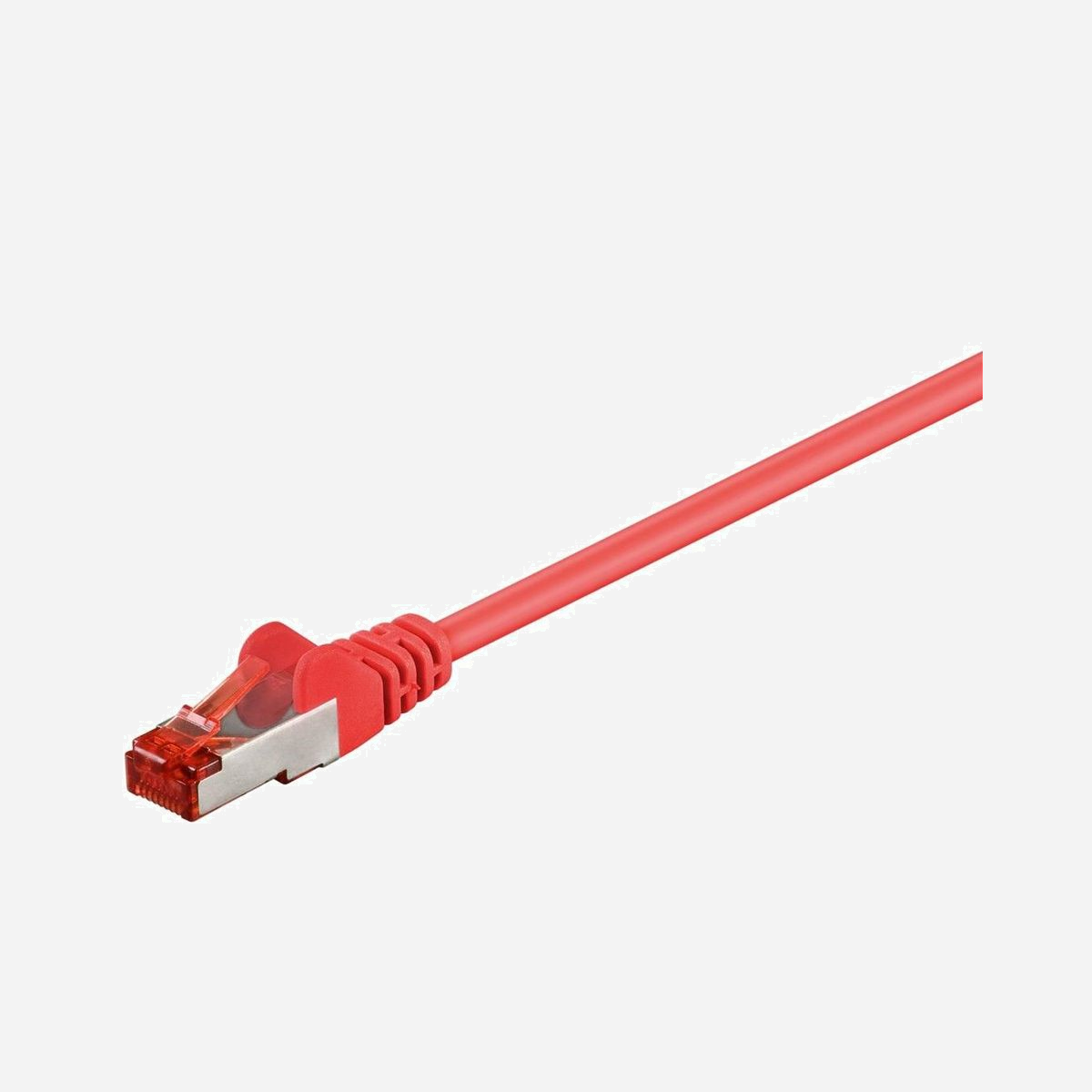 Câble réseau Microconnect B-FTP603R Cat6 F/UTP blindé rouge 3m RJ45 250MHz rond avec protection verrouillage - Le câble réseau Microconnect B-FTP603R Cat6 offre une solution de connectivité professionnelle adaptée aux environnements exigeants. Certifié Cat6 et testé jusqu'à 250 MHz, il garantit des débits jusqu'à 10 Gbit/s, idéal pour les transferts de données intensifs, la visioconférence HD et les applications réseau critiques. Sa conception blindée F/UTP constitue un atout majeur dans les environnements professionnels où les interférences électromagnétiques peuvent compromettre la qualité de transmission. Ce blindage protège efficacement contre les EMI, éliminant les risques de diaphonie, de dégradation des données et de ralentissement des performances réseau. Le système de protection de verrouillage breveté facilite considérablement l'installation dans les espaces confinés, comme les goulottes techniques ou les armoires de brassage, en préservant l'intégrité du connecteur RJ-45. Cette caractéristique réduit les interventions de maintenance et prolonge la durée de vie du câble. Avec sa longueur de 3 mètres et sa couleur rouge distinctive, ce câble facilite l'identification visuelle dans les infrastructures complexes et convient parfaitement aux connexions entre switchs, routeurs, modems, panneaux de brassage ou prises murales. Sa rétrocompatibilité avec les normes Cat5e et Cat5 assure une intégration transparente dans les installations existantes. Le câble rond gainé en PVC offre une flexibilité optimale tout en résistant aux contraintes mécaniques quotidiennes. Solution fiable pour les PME, les bureaux et les installations domestiques avancées nécessitant une connectivité réseau stable et performante.