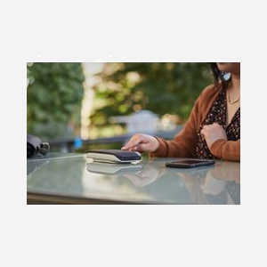 POLY Haut-parleur USB/Bluetooth Sync 20+ Certifié Microsoft Teams, IP64, Autonomie 20h, USB-C, Noir/Argent, Réduction de Bruit, 3 Microphones, Bluetooth 5.1 - Miniature 2