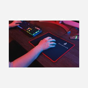 SureFire Silent Flight 320 : Tapis de Souris Gamer 320x260x3mm, Surface Fibre Micro-Texturée, Base Caoutchouc Antidérapante, Noir/Rouge - Miniature 4