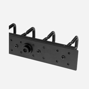 StarTech.com CMVER40UD - Panneau Vertical de Gestion de Câbles Rack 0U - 1.8m (2x91cm) - Acier Noir - Pour Racks 40U+ - RoHS - Vis Incluses - Miniature 4