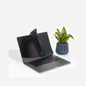 StarTech.com Filtre de confidentialité 13" MacBook PRIVSCNMAC13 - Magnétique Réversible Mat/Brillant, Angle de vue 30°, Anti-lumière bleue, Antimicrobien - Miniature 3