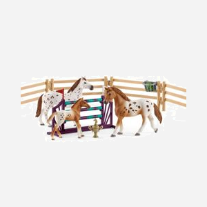 schleich HORSE CLUB 42433 Entraînement au Concours Lisa, Ensemble de jeu avec 3 Figurines, Accessoires, 5-12 ans, Multicolore, Dimensions 245x52x190 mm