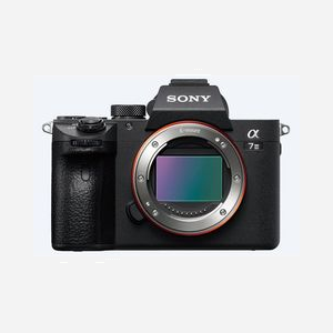 Sony α7 III Boîtier MILC 24.2MP CMOS Plein Format 6000x4000 pixels, Stabilisation 5 axes, Vidéo 4K HDR, ISO 50-204800, AF 693 Points, Double Slot SD UHS-II - Miniature 1