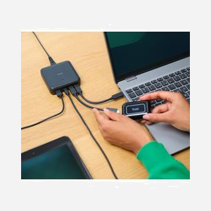 Trust Chargeur Secteur Universel 100W - 3x USB-C (PPS, PD 3.0) & 1x USB-A - Noir, 5-20V, 5A, Protection Surchauffe/Court-circuit, Câble 1.2m - Miniature 5