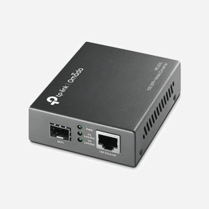 TP-Link MC420L Convertisseur Media 10Gbps Multimode/Monomode SFP+ vers RJ45, Standards IEEE 802.3ab/ae/an/aq/x/z, Port Ethernet 10GBASE-T, Noir