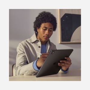 Apple iPad Pro 13" (33 cm) 2 To Argent - Écran Ultra Retina XDR OLED 2752x2064, Apple M4 10-Core, 16 Go RAM, Wi-Fi 6E (802.11ax), iPadOS 17 - Miniature 4