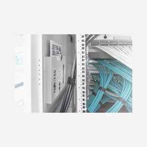 Digitus DN-97679 Pochette à Plan A4 Grise en Plastique, Montage Adhésif/Vis, 263x233x30mm, pour Armoire Réseau/Serveur/Électrique - Miniature 2