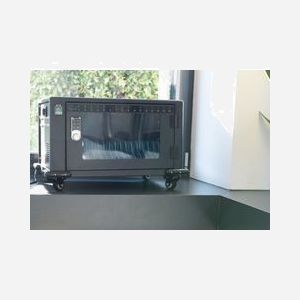 Digitus DN-45007 Armoire Mobile 16 Tablettes/Portables jusqu'à 14" avec 16 Ports USB-C (5V/3A), Ventilation, Désinfection UV-C, Roulettes - Miniature 2