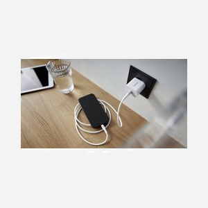 Intenso Adaptateur Secteur USB-C 20W (7802012) - Charge Rapide Universel, Type C, 1 Port USB-C, 100-240V, Blanc, Certifié CE/UKCA/Triman - Miniature 4