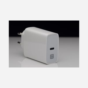 XtremeMac XWH-SPC30-03 Chargeur Secteur Blanc USB-C Power Delivery 30W (5V/3A, 9V/3A, 12V/2.5A) Compatible Smartphone/Tablette avec Protection Sur-courant - Miniature 2