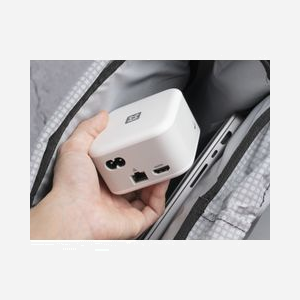 XtremeMac XWH-XCP-03 Station d'accueil USB-C 3.2 Gen 1, 2x USB-A 3.2 Gen 1, 2x USB-C 3.2 Gen 1, HDMI, RJ-45, Alimentation 130W, Aluminium, Blanc - Miniature 2