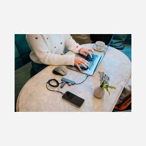 Verbatim Hub USB-C 3.2 Gen 1 Gris - 1x HDMI 4K, 1x USB-A 3.2 Gen 1, 1x USB 2.0, Lecteur Cartes SD/MicroSD, Power Delivery 100W, Windows/macOS/Linux/Android - Miniature 4