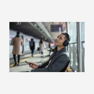 Sony WH-1000XM5B.CE7 Casque Arceau Bluetooth 5.2 Noir - Filaire/Sans Fil, 4-40000 Hz, Microphone intégré, Autonomie 30h (ANC), Dolby Atmos - Miniature 4