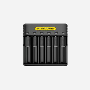 Chargeur de Batterie Nitecore Q6, 6 Slots Li-Ion, Alimentation DC 12V, Courant de Charge 2A, Dimensions 137.5 x 132.5 x 36.2mm, Certifié RoHS