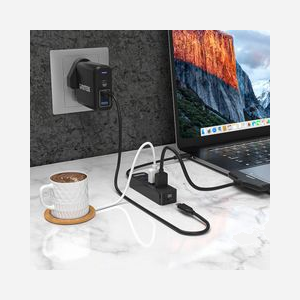 UNITEK uHUB Q4 - Hub USB 3.2 Gen 1 Type-C 4 Ports Type-A + 1 Port Type-C - 5000 Mbit/s - ABS Noir - Alimentation USB 5V/2A - 86.8x26x17mm - Miniature 5