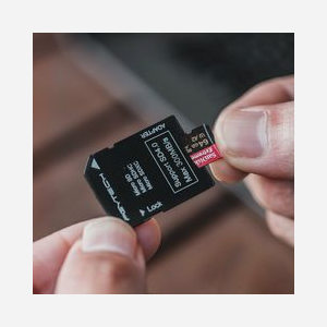 Lecteur de carte PGYTECH P-GM-169 USB 3.2 Gen 2 Type-C Vert, CFexpress Type B/SD/SDHC/SDXC/MicroSD, 1000 Mbit/s, support Nano-SIM, ABS/Alu/Silicone, adaptateur microSD - Miniature 3